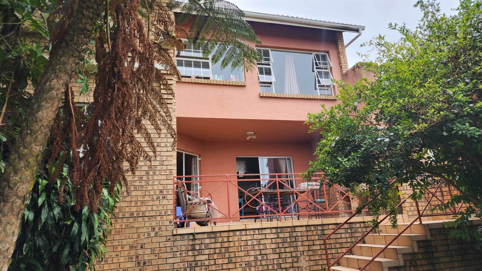 3 Bed Townhouse in Nelspruit photo number 3