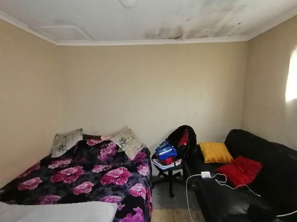 3 Bed House in Khayelitsha photo number 25