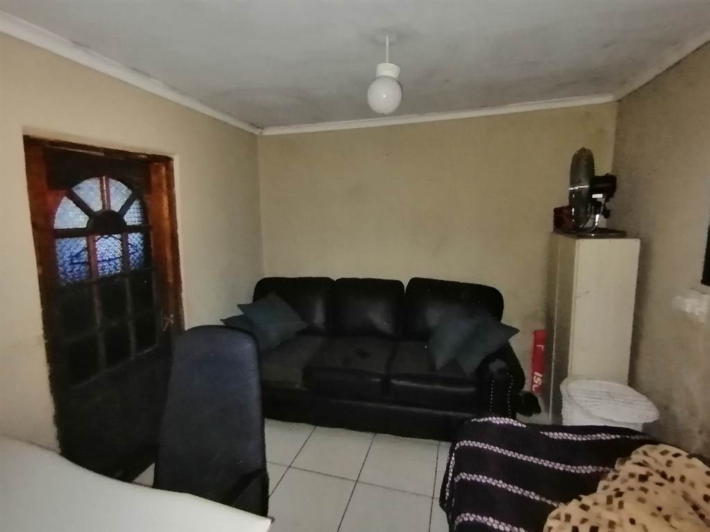 3 Bed House in Khayelitsha photo number 20