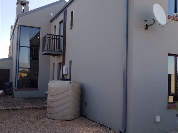 4 Bedroom House 4 Bedroom House