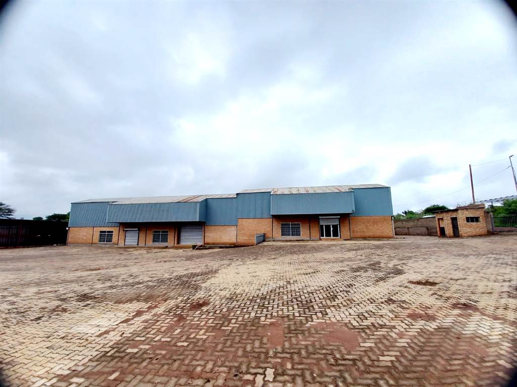 600  m² Commercial space in Thohoyandou photo number 6