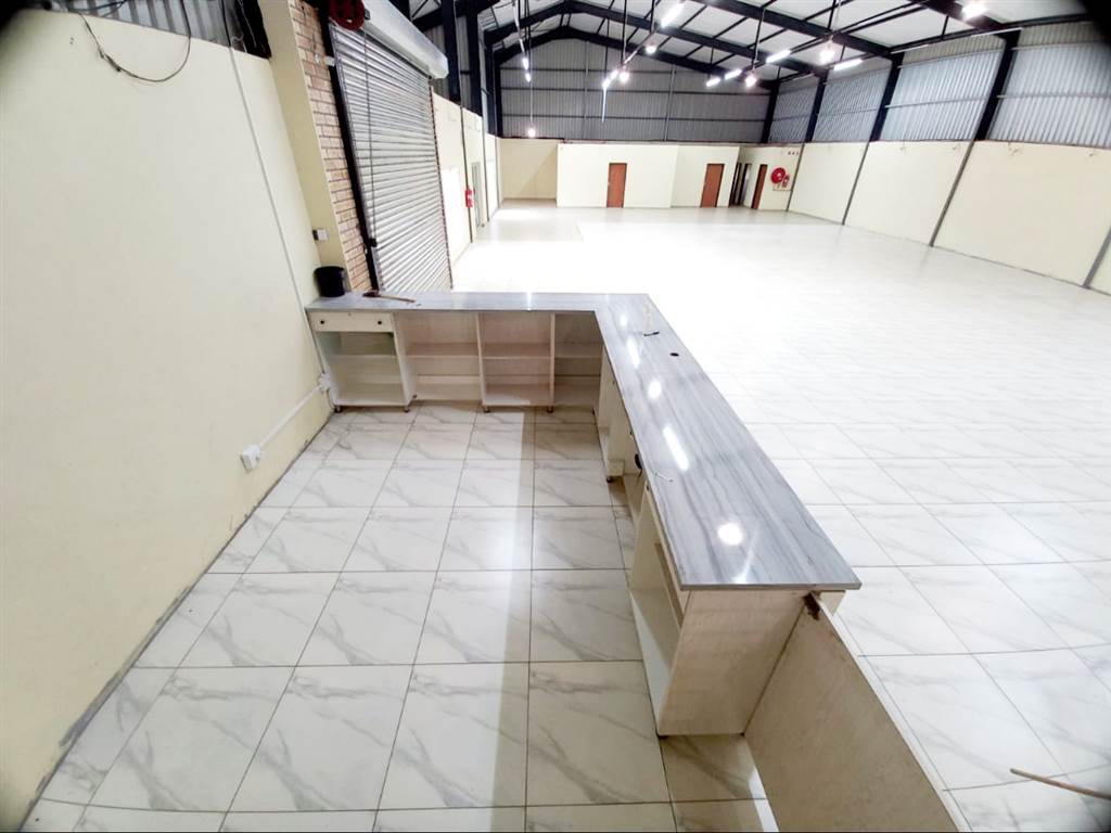 600  m² Commercial space in Thohoyandou photo number 4