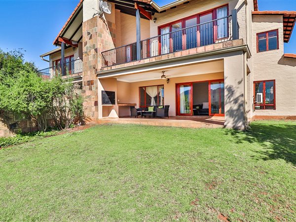 3 Bedroom Townhouse 3 Bedroom Townhouse