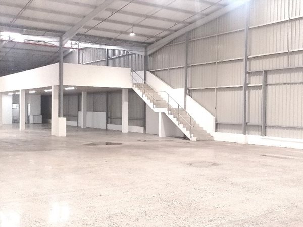 805  m² Industrial space