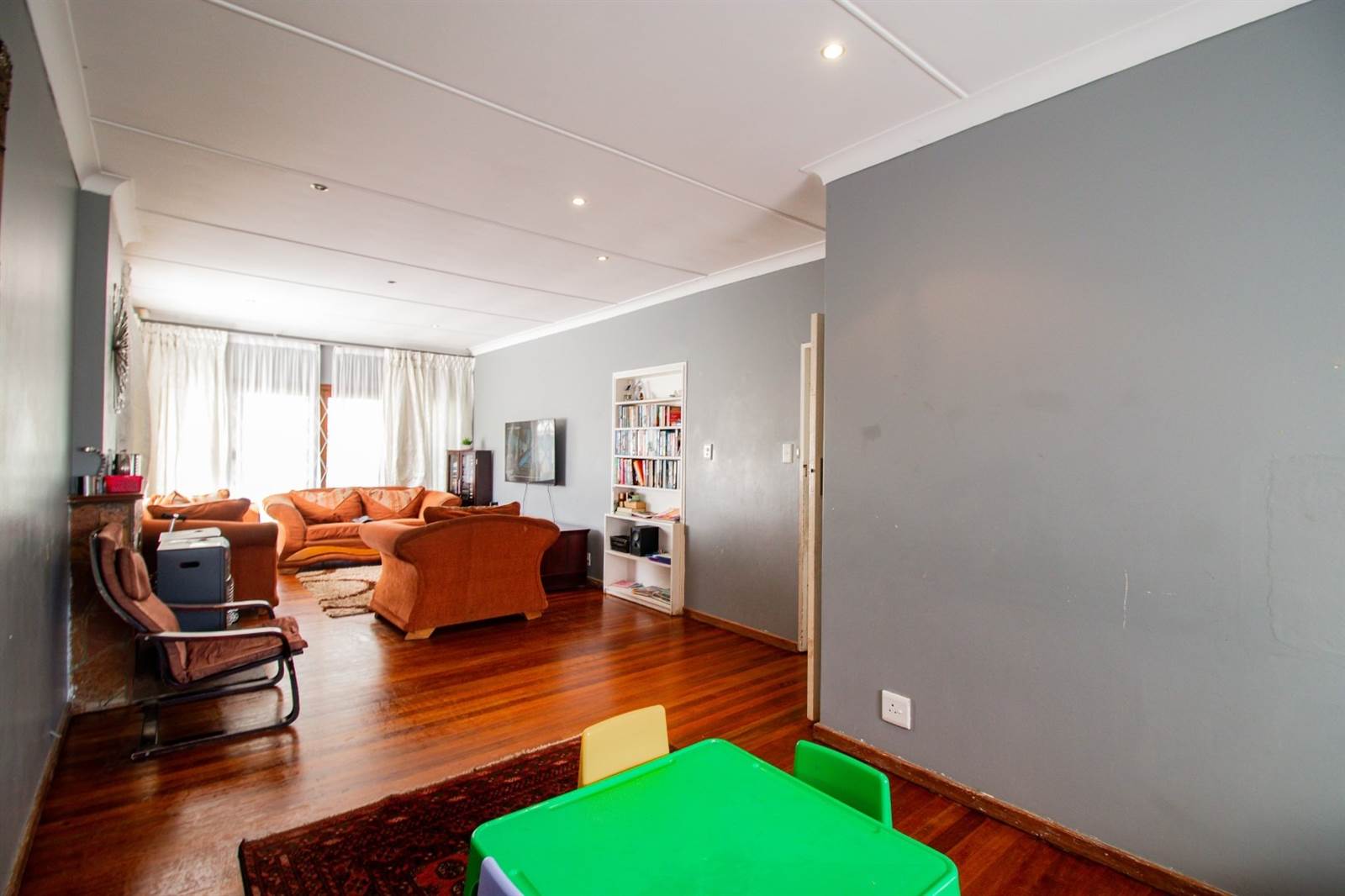 4 Bed House in Beacon Bay photo number 15