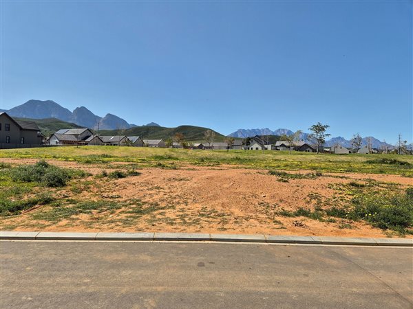 434 m² Land