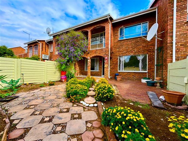 3 Bedroom Townhouse