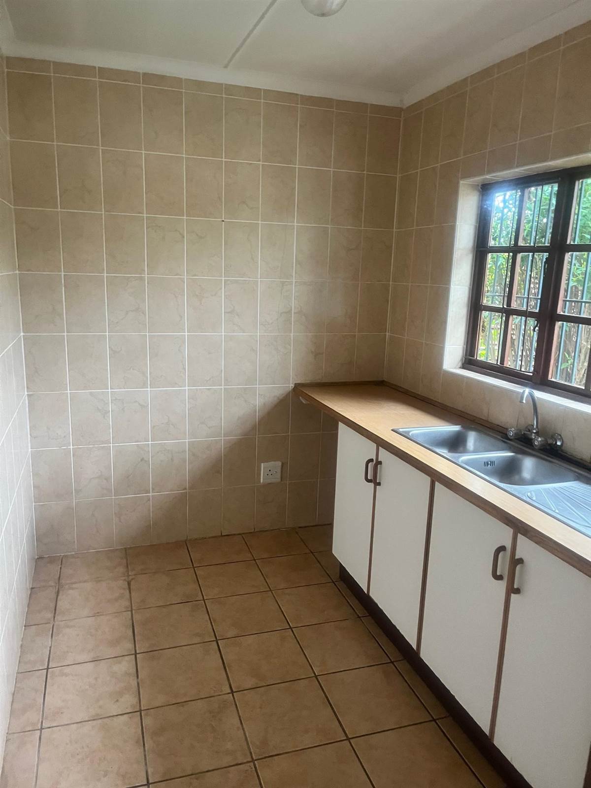 3 Bed House in Kokstad photo number 5