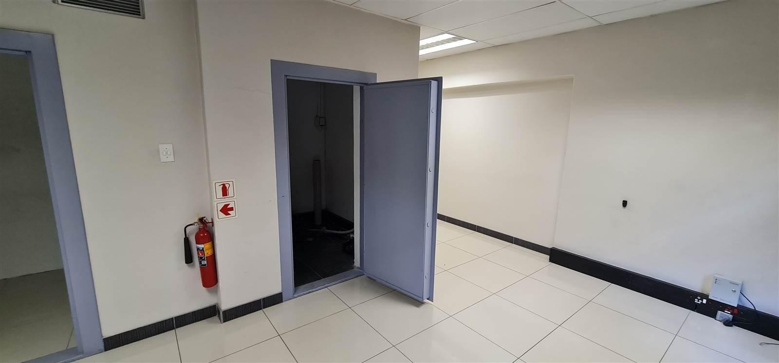 630  m² Commercial space in Rivonia photo number 22