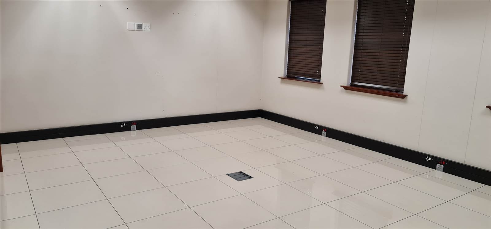 630  m² Commercial space in Rivonia photo number 30