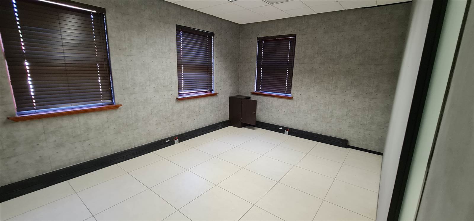 630  m² Commercial space in Rivonia photo number 7