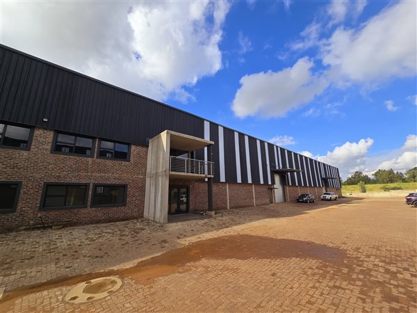 3 379 m² Industrial space 3 379 m² Industrial space