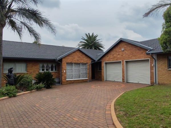 3 Bedroom House 3 Bedroom House