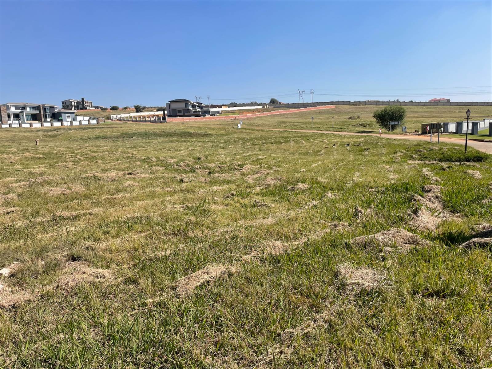 8571 m² Land available in Mooikloof Glen photo number 1