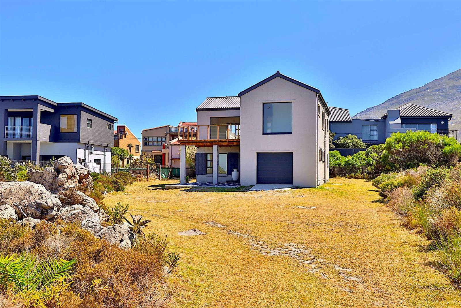 3 Bed House in Bettys Bay photo number 25