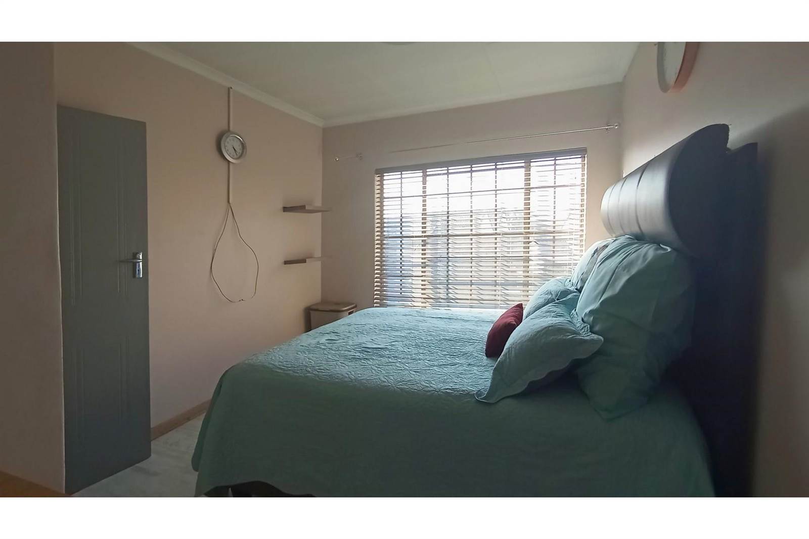 3 Bed Townhouse in Raslouw photo number 5