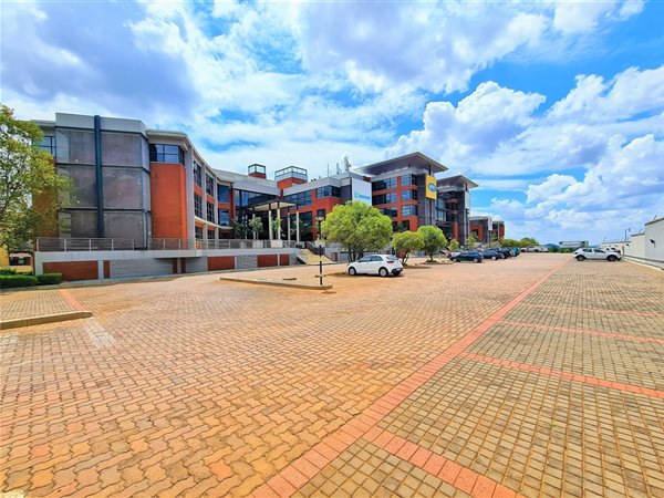 271 m² Commercial space 271 m² Commercial space