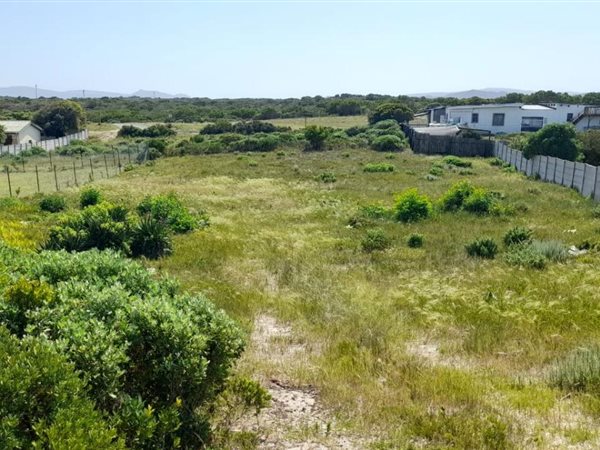 1 175 m² Land