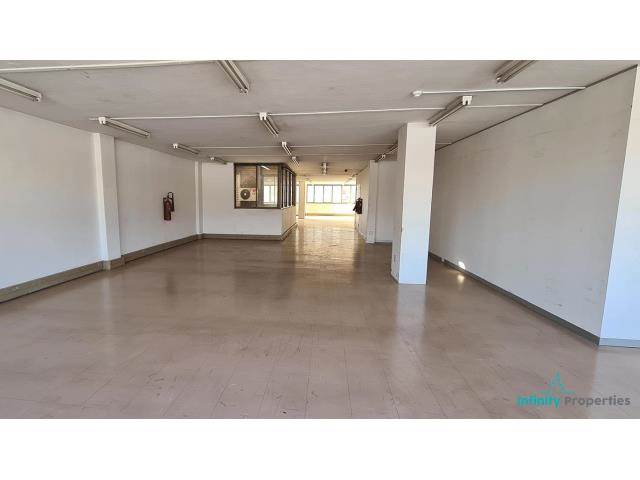 185  m² Office Space in Gezina photo number 2