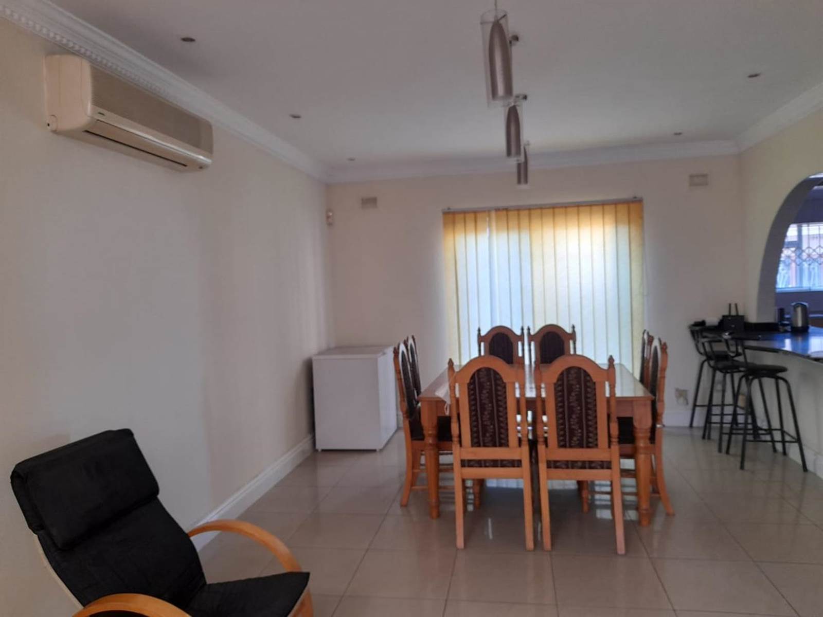 4 Bed House in Isipingo Hills photo number 5