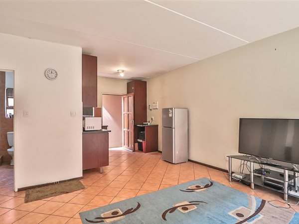 2 Bed Apartment