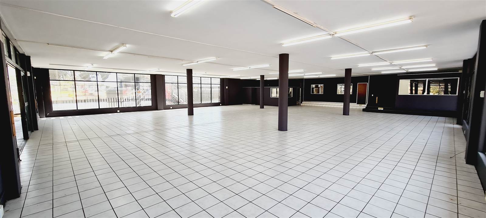 1033  m² Commercial space in Kensington B photo number 10