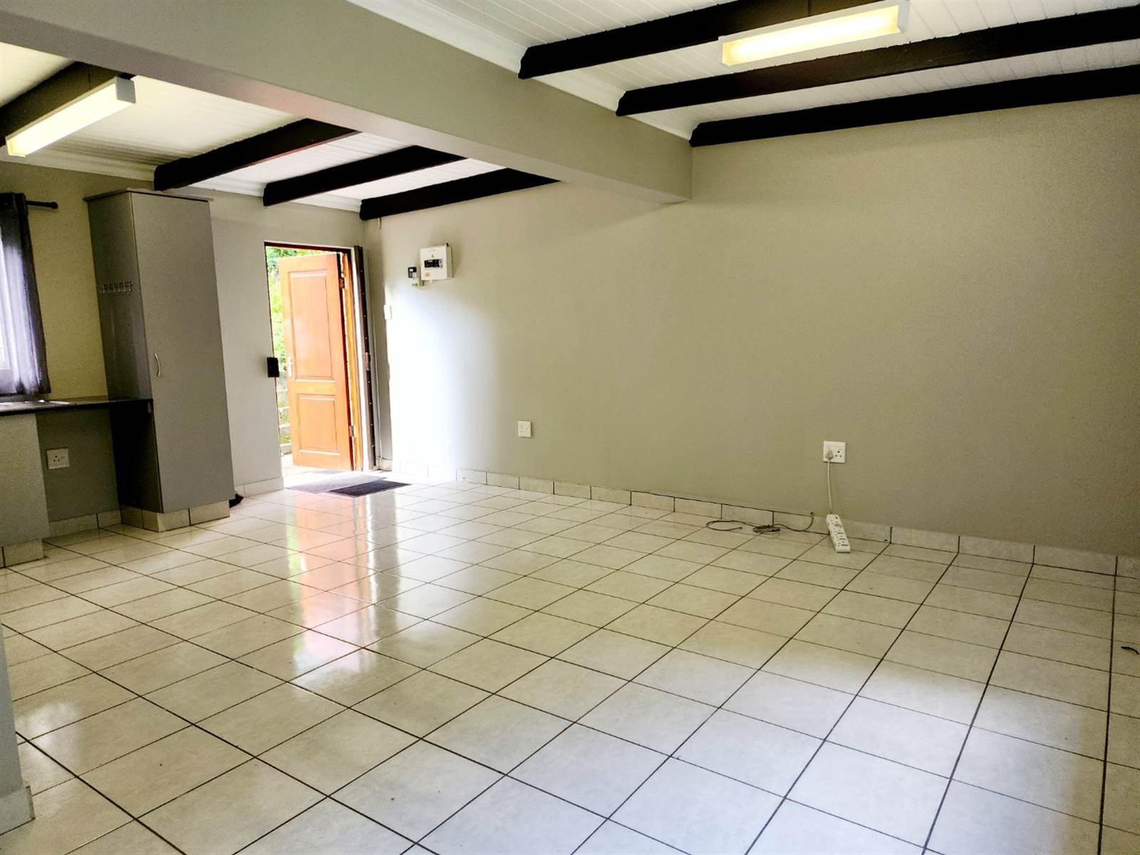 1 Bed Apartment in Kloof photo number 7