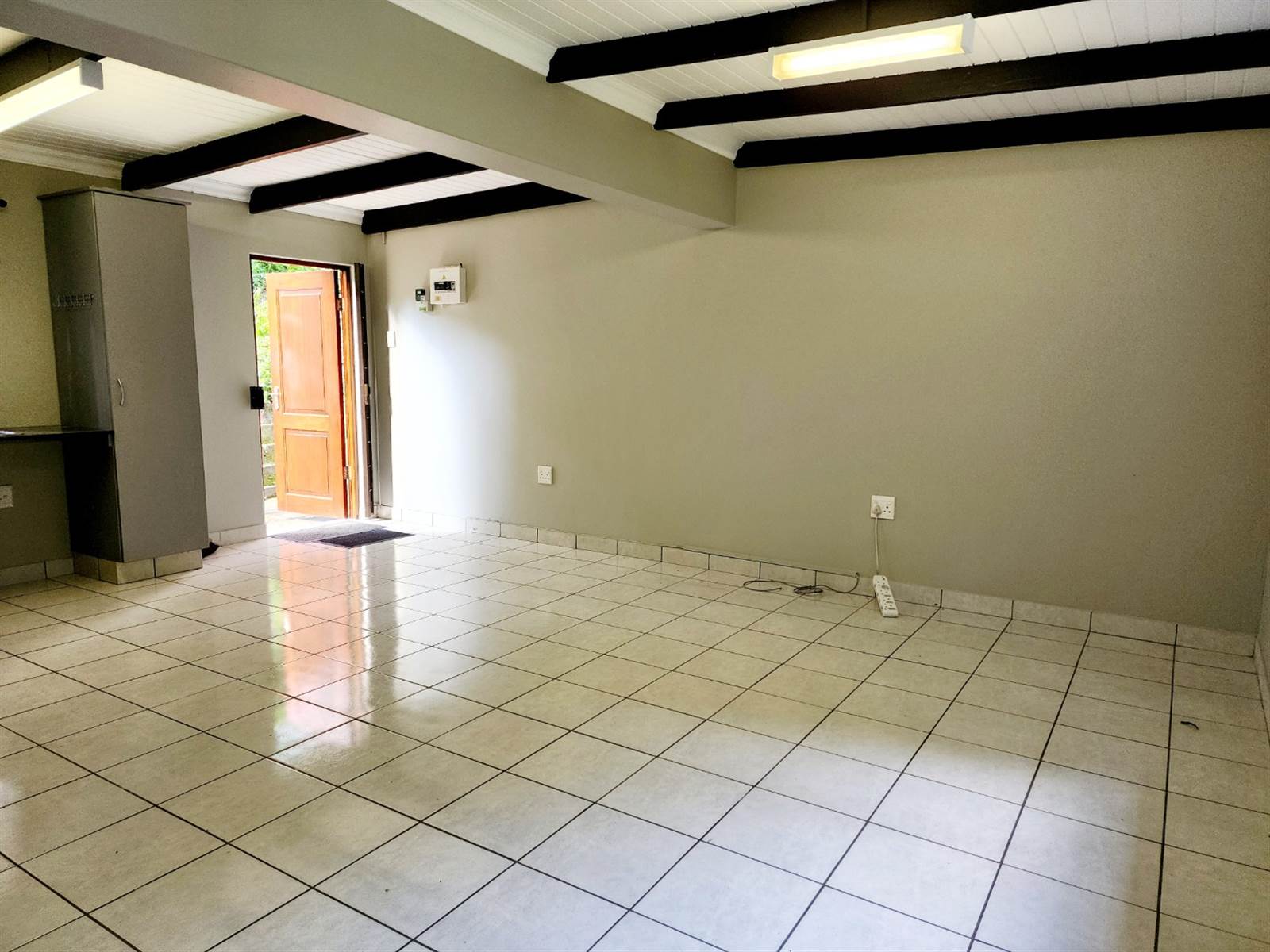 1 Bed Apartment in Kloof photo number 5