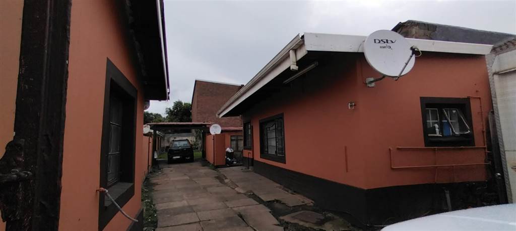 7 Bed House in Pietermaritzburg Central photo number 1