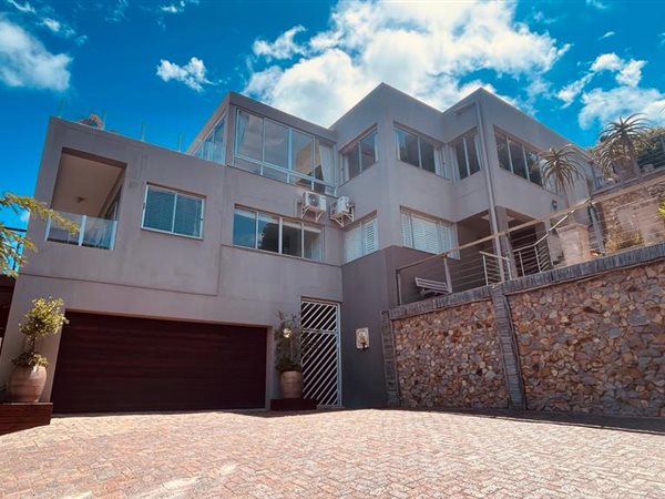 4 Bed House in Lower Robberg