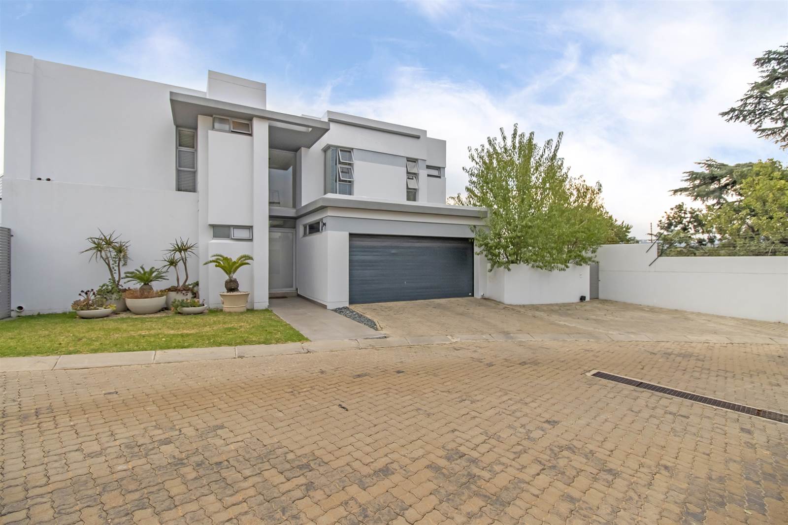 3 Bed Cluster in Bryanston photo number 3