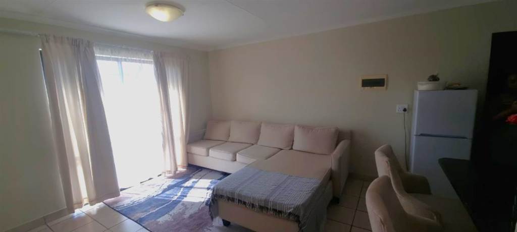 2 Bed Apartment in Olympus AH photo number 8