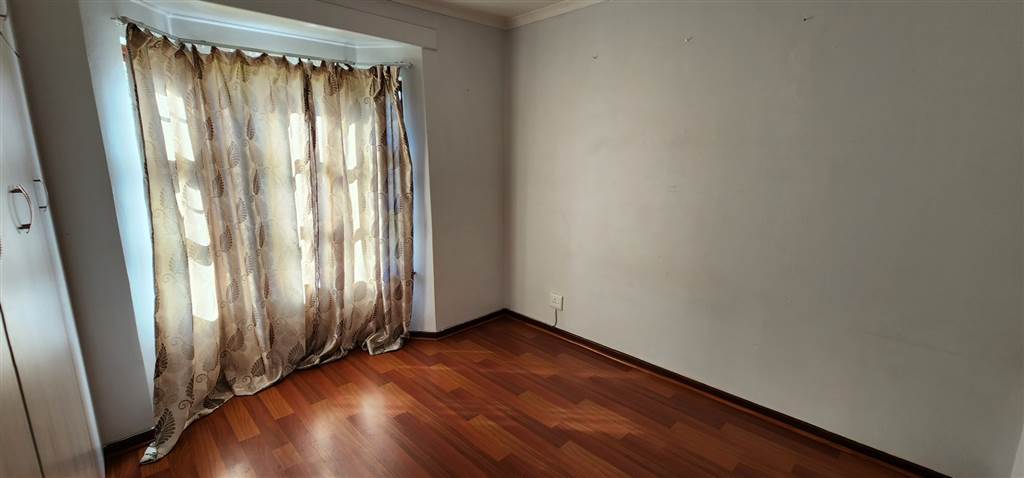 4 Bed Apartment in King Williams Town photo number 5
