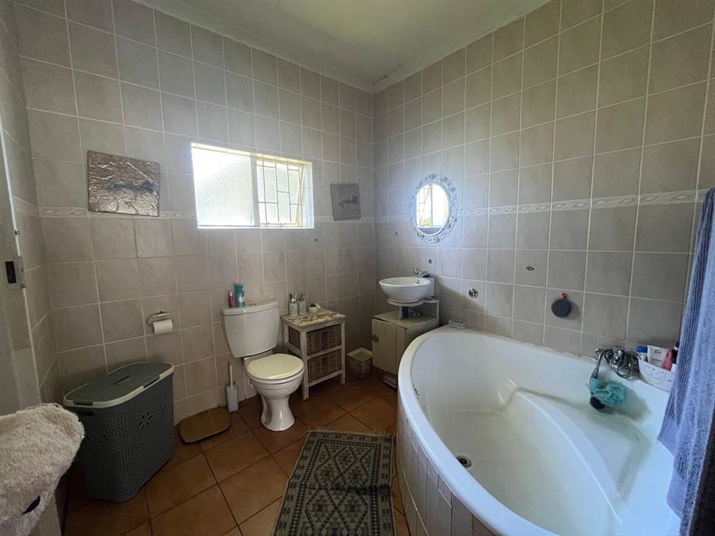 4 Bed House in Randfontein photo number 13