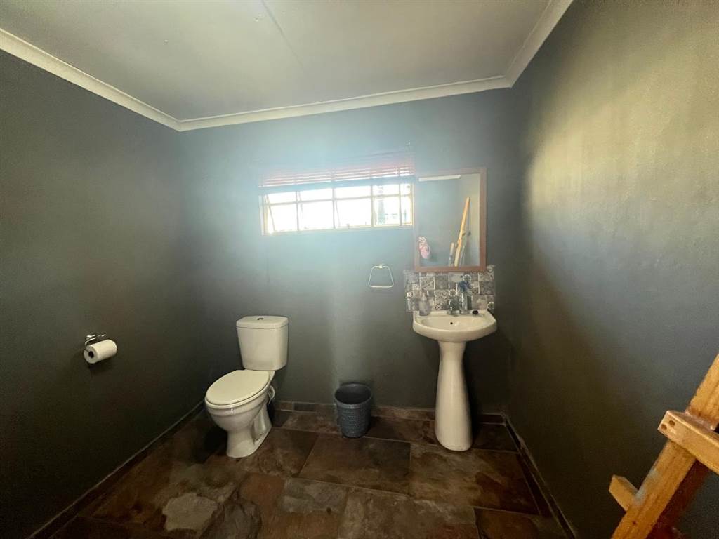 4 Bed House in Randfontein photo number 16