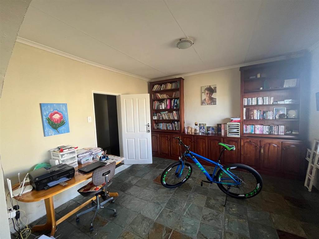 4 Bed House in Randfontein photo number 7
