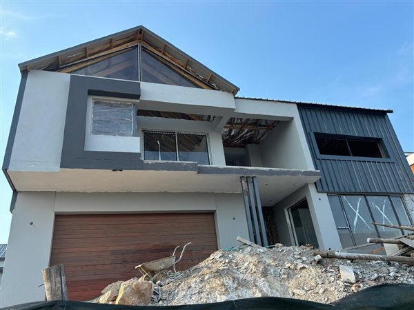 5 Bedroom House 5 Bedroom House