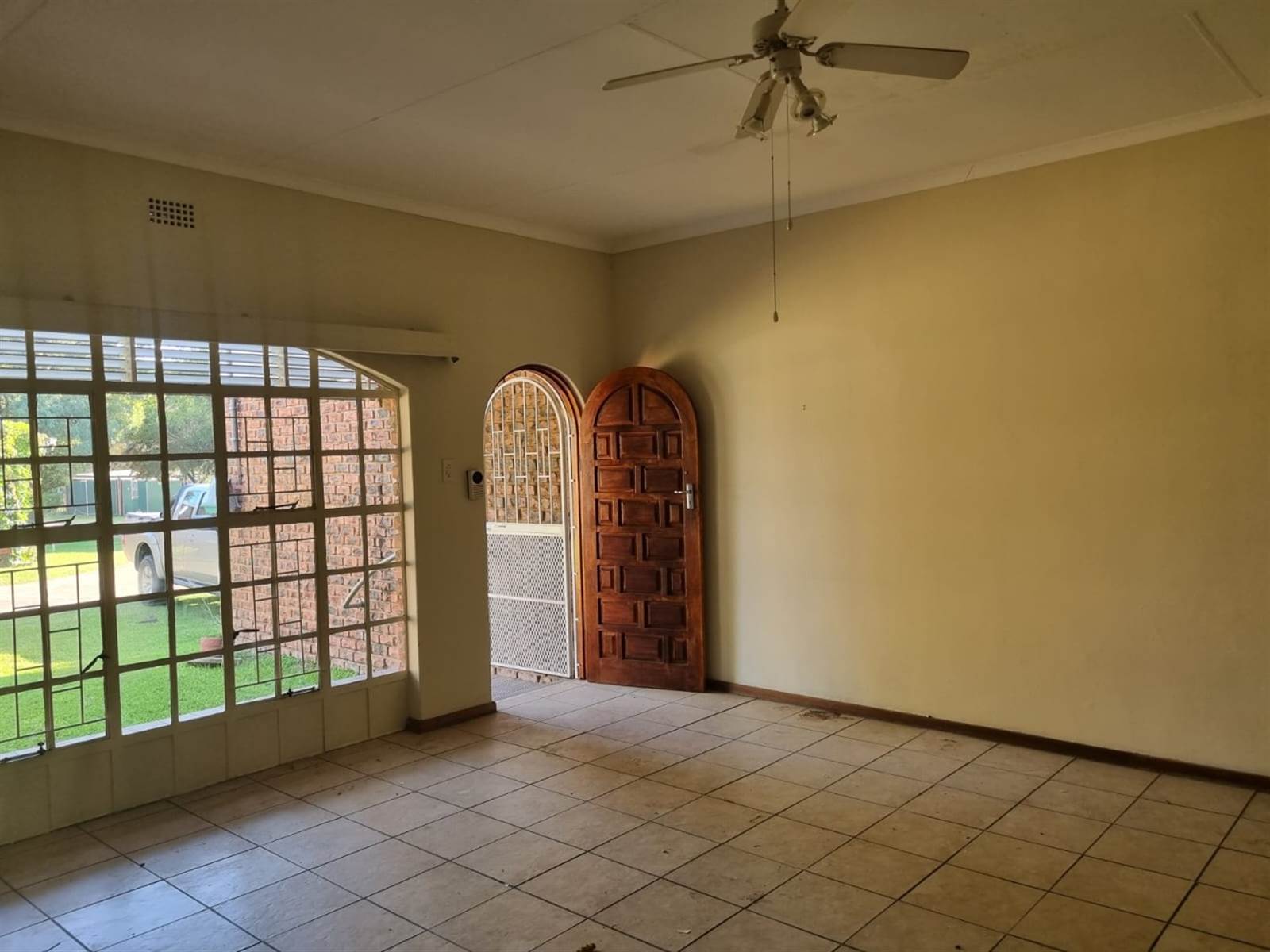 2 Bed Apartment in Modimolle photo number 20