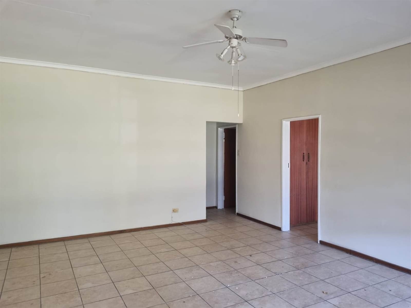 2 Bed Apartment in Modimolle photo number 17