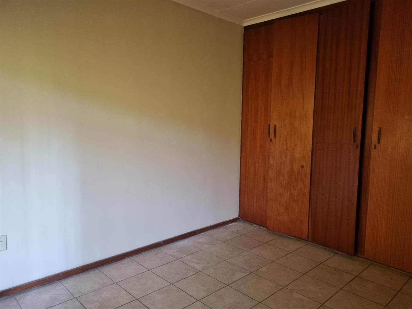 2 Bed Apartment in Modimolle photo number 14