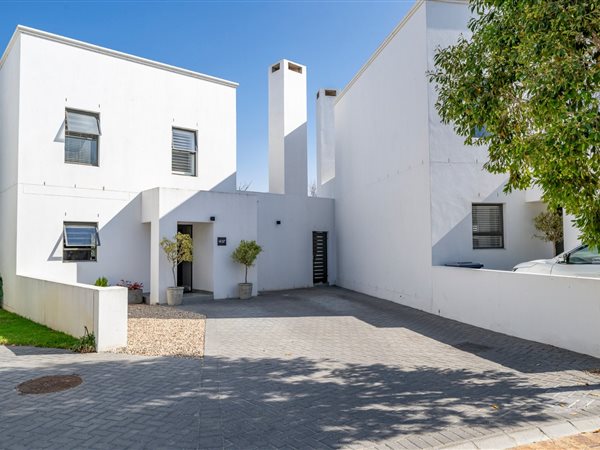 2 Bedroom House 2 Bedroom House