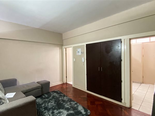 1 Bed Apartment