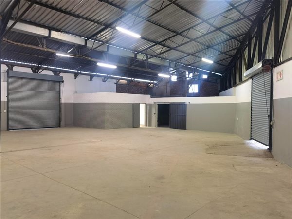 419  m² Industrial space