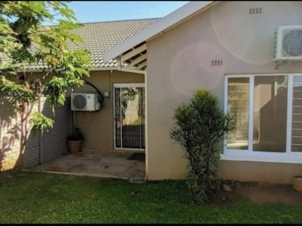 3 Bed Townhouse in Somerset Park