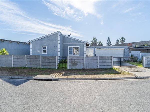 3 Bedroom House 3 Bedroom House