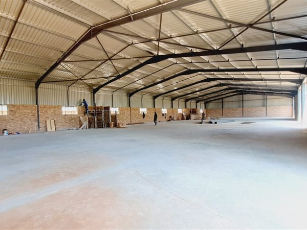 1 000 m² Industrial space 1 000 m² Industrial space