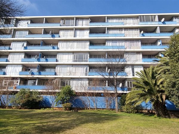 3 Bed Apartment in Arcon Park