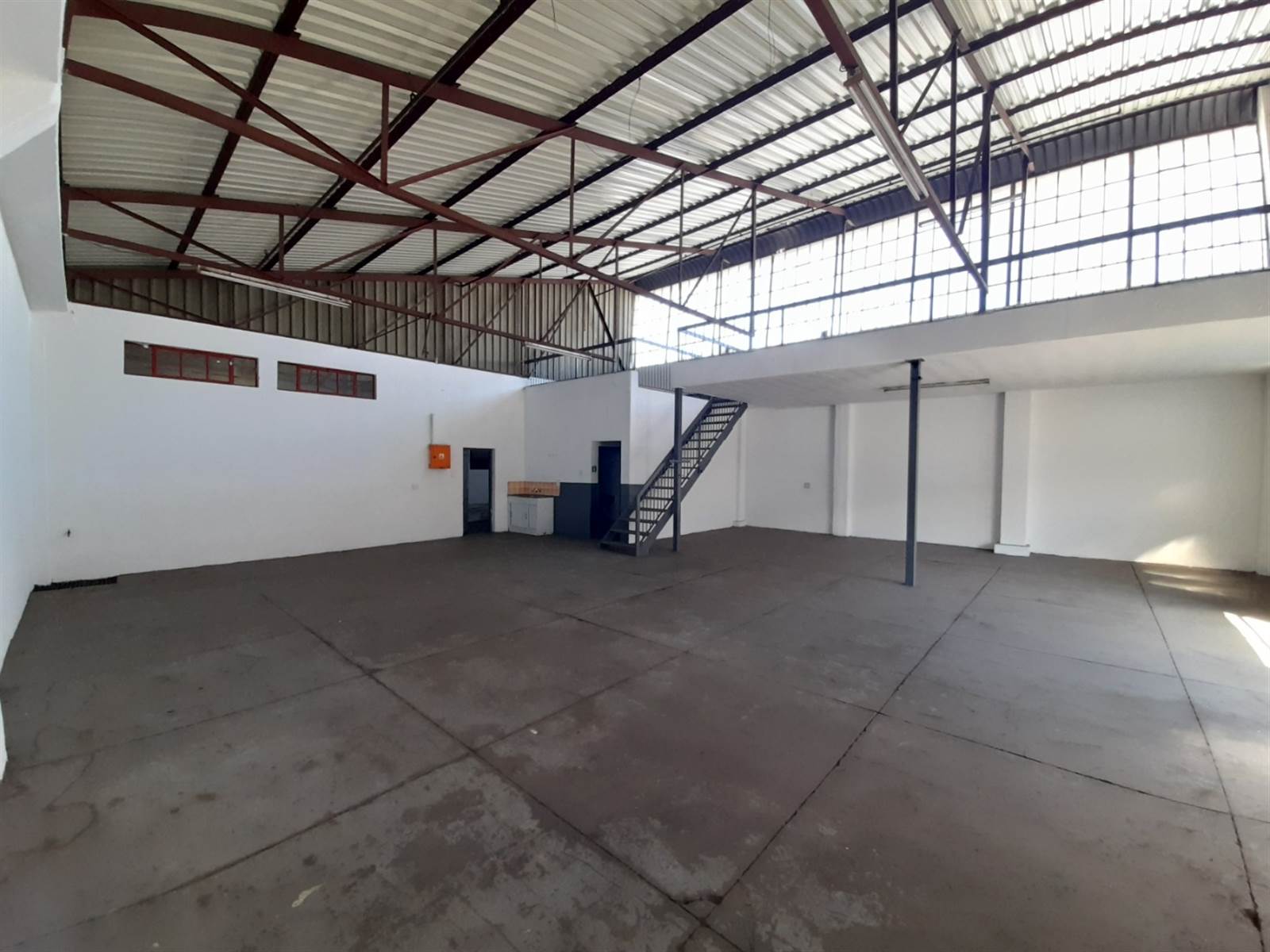 224  m² Commercial space in Steeledale photo number 4