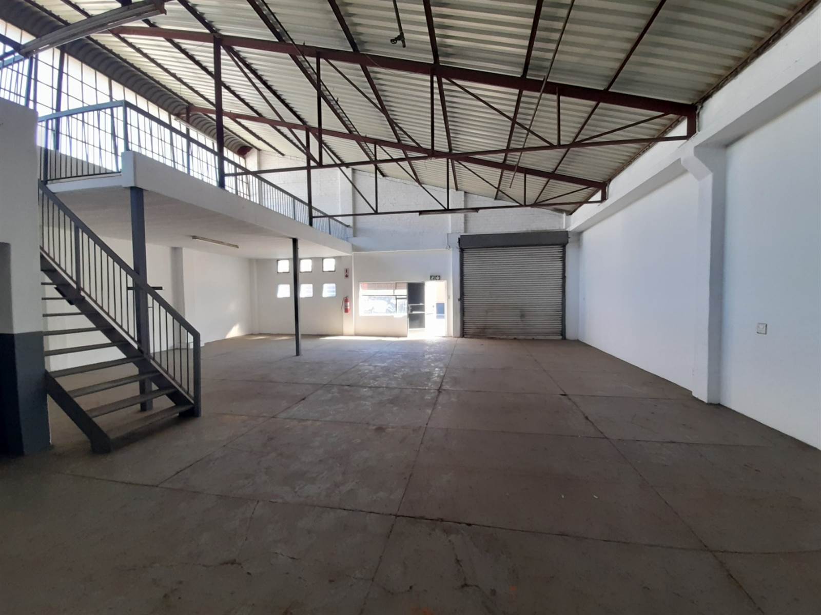 224  m² Commercial space in Steeledale photo number 10