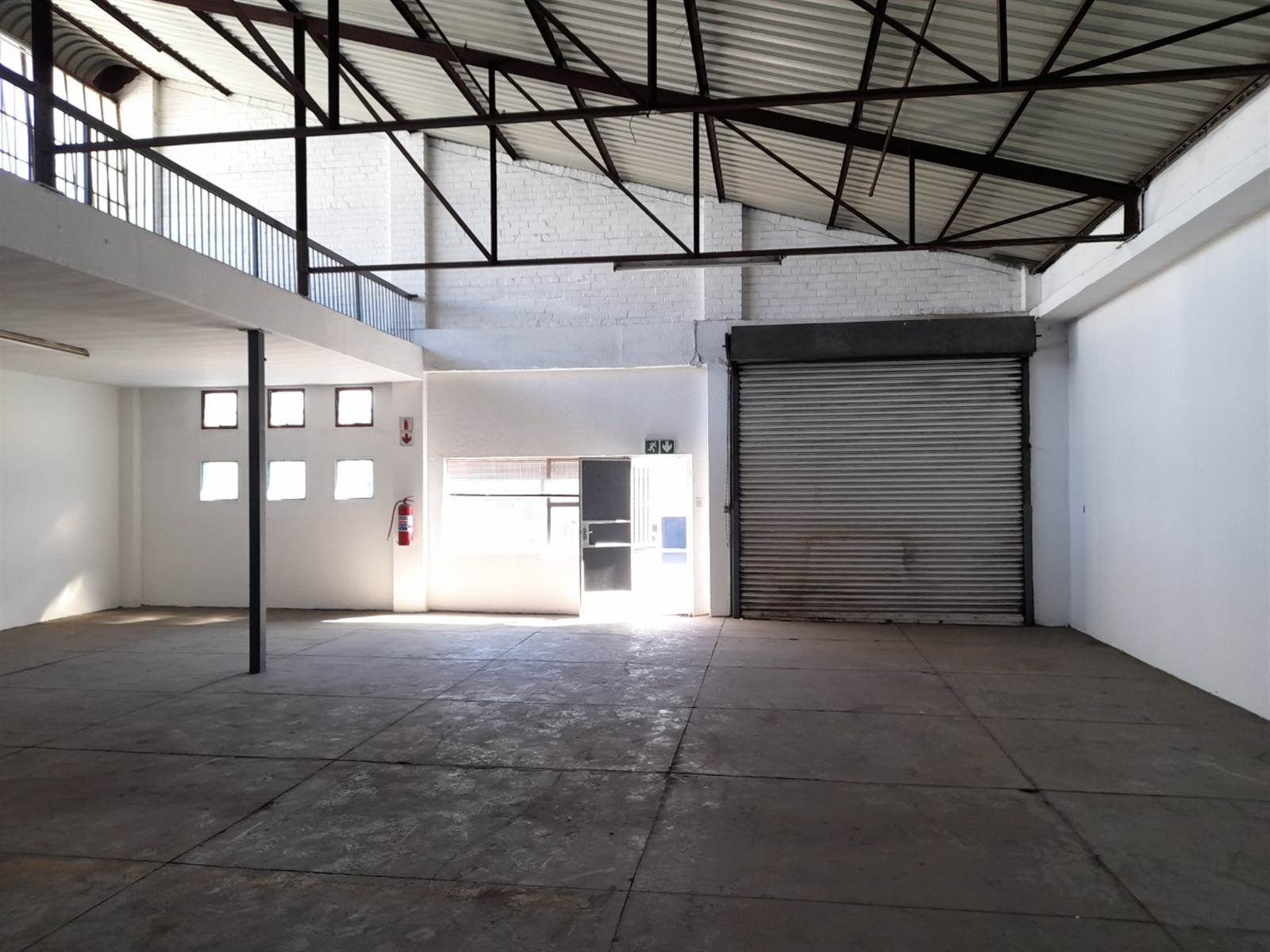 224  m² Commercial space in Steeledale photo number 11